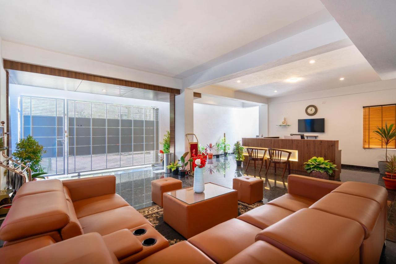 The Silver Chimes Suites Bangalore Extérieur photo