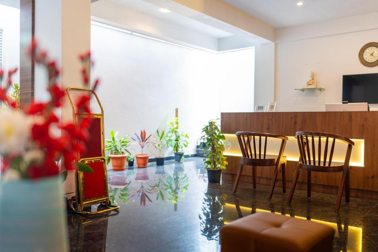 The Silver Chimes Suites Bangalore Extérieur photo