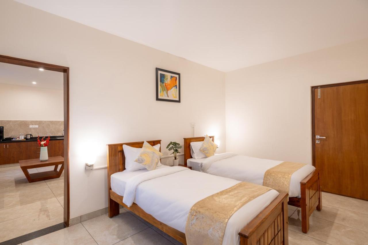 The Silver Chimes Suites Bangalore Extérieur photo